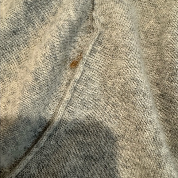 Vince light gray 100% cashmere cardigan sweater small mark in pic size L - Picture 2 of 3